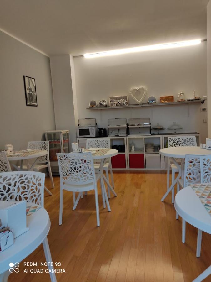 Magnolia Room & Breakfast Faenza Bagian luar foto